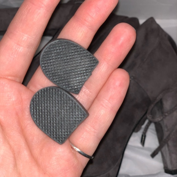 Catherine Malandrino Paidyn Grey Sock Booties Sz 6 - Picture 9 of 9